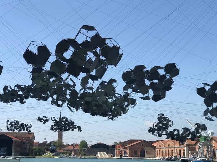 La Biennale e il suo doppio